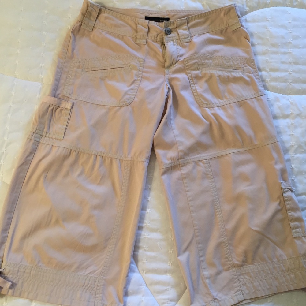 Refuge Size 3 Low Rise Cargo Shorts